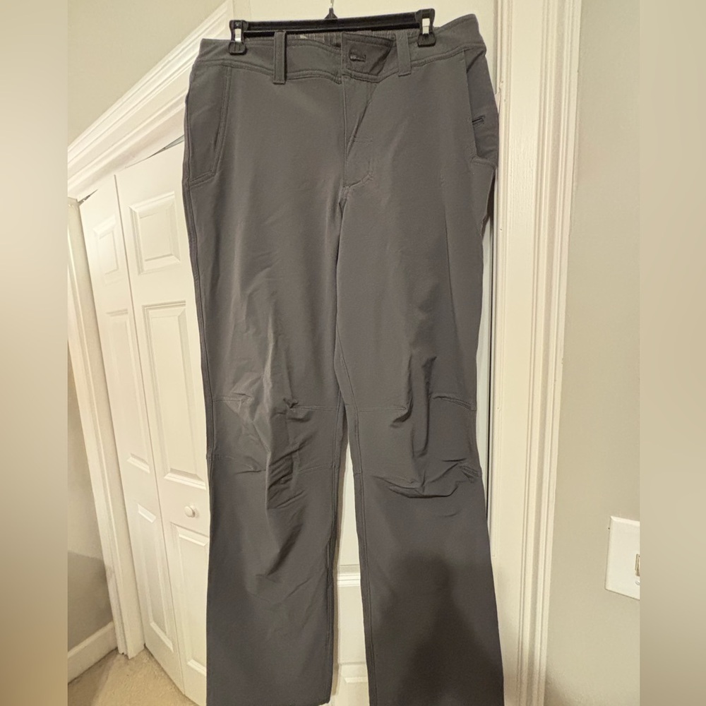 lululemon athletica Men's Charcoal Cargo Pants